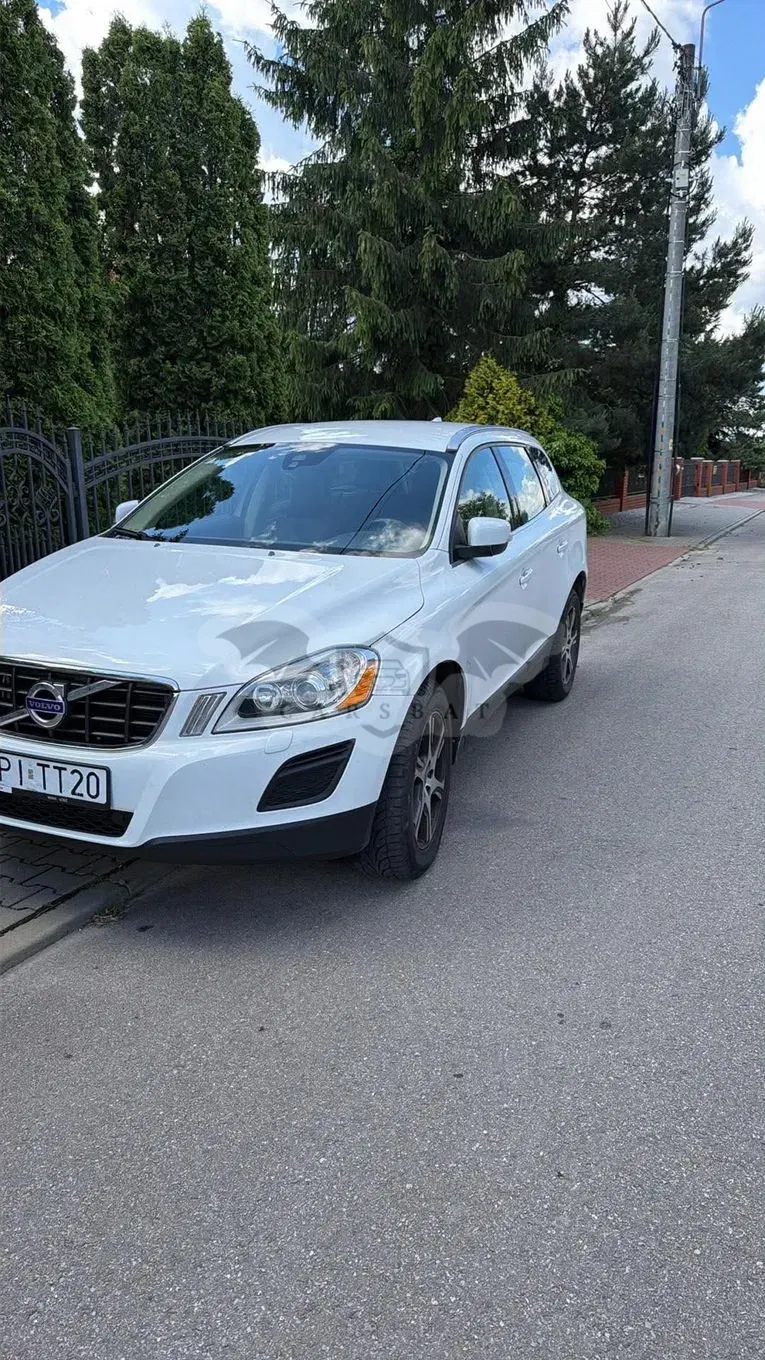 Volvo XC60 I (2008-2017) D4 Momentum 2012