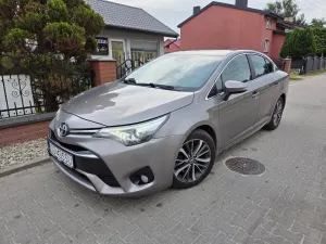 Toyota Avensis II (2003-2009) 2015