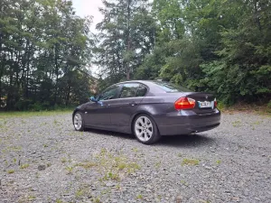 BMW 3 Series E90/E91/E92/E93 (2005-2012) 320d 2005