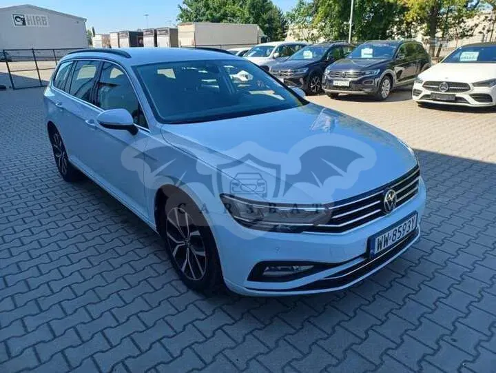 Volkswagen Passat B8 (2014-2023) 1.5 TSI EVO Business DSG 2023