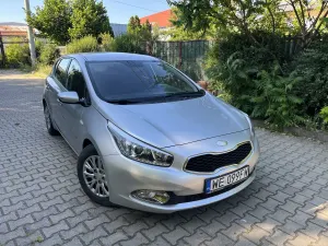 Kia Ceed II (2012-) 1.4 CRDi M 2013