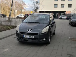 Peugeot 5008 I (2009-2017) 2012