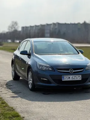 Opel Astra J (2009-2019) 1.4 T Cosmo 2013