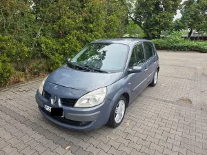 Renault Scenic II (2003-2009) 1.5 dCi Confort Authentique 2006
