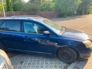 Toyota Avensis II (2003-2009) 1.8 VVT-i Luna 2006