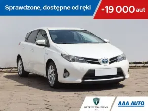 Toyota Auris II (2012-) 2015