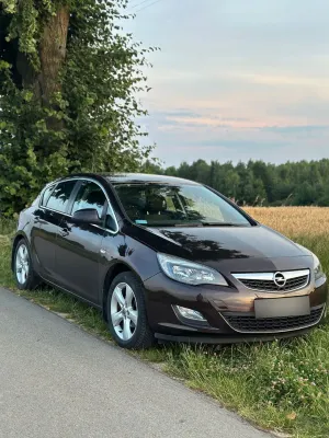 Opel Astra J (2009-2019) 1.4 T Active 2011