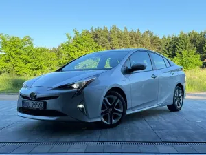 Toyota Prius IV (2015-2023) 1.8 Hybrid Premium 2016