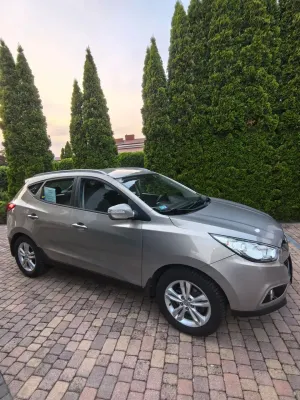Hyundai ix35 2.0 CRDi 4WD Style 2011