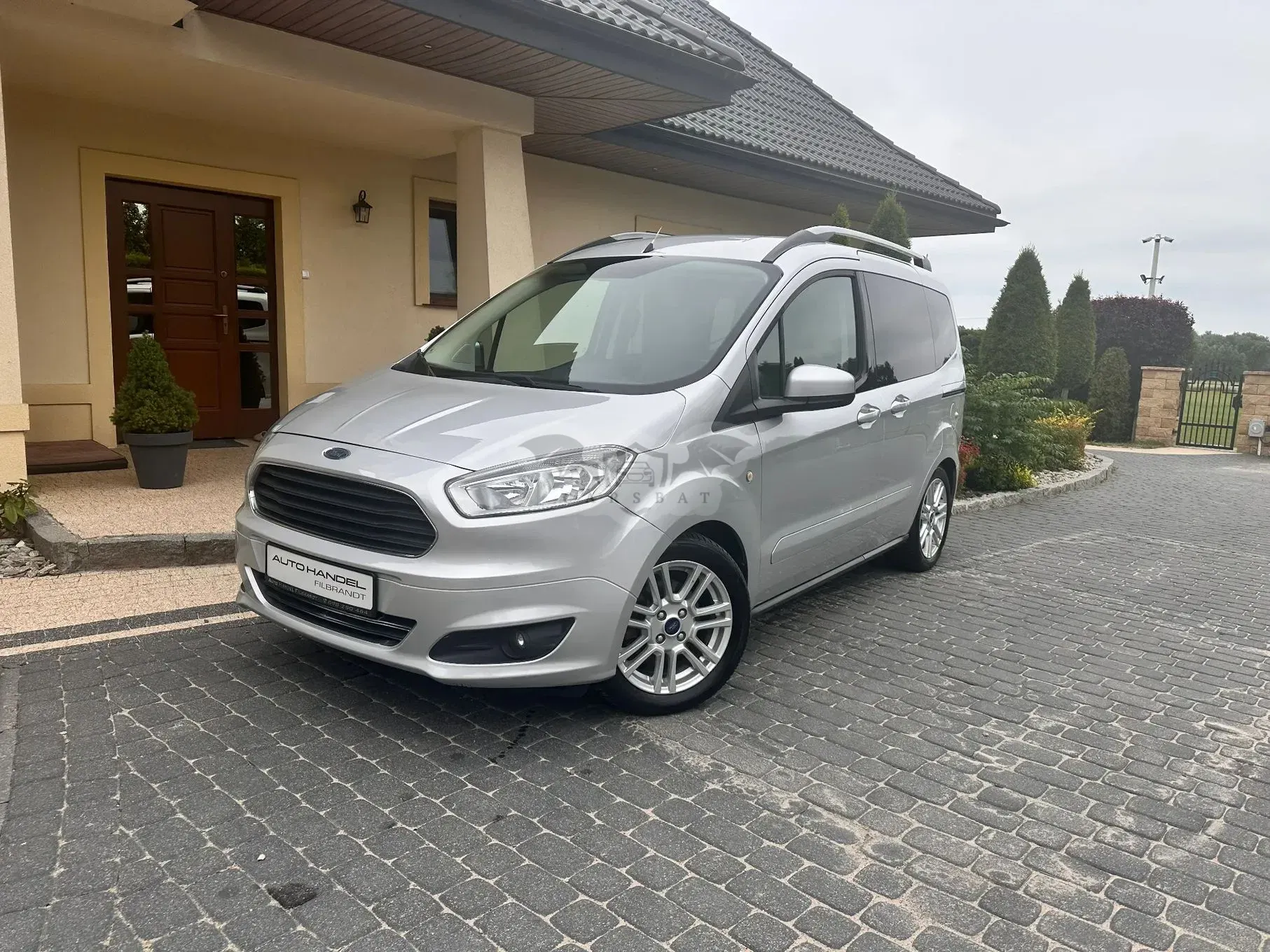 Ford Tourneo Courier 1.5 TDCi Titanium 2014