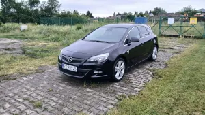 Opel Astra J (2009-2019) 1.4 Turbo Color Edition 2011