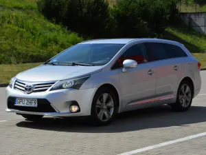 Toyota Avensis III (2009-) 2.0 D-4D Sol 2014