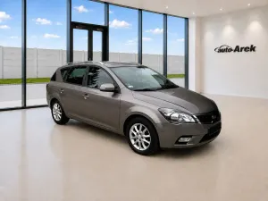 Kia Ceed I (2006-2012) 1.6 Crdi Comfort 2012