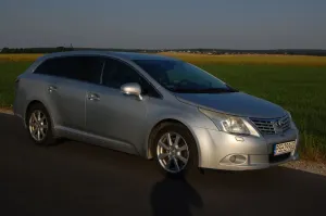 Toyota Avensis III (2009-) 2.0 D-4D Sol plus 2010