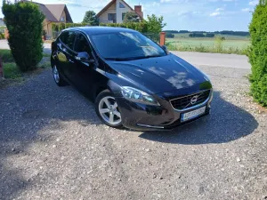 Volvo V40 II (2012-) D2 Momentum 2013