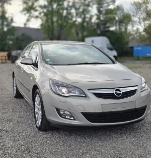 Opel Astra J (2009-2019) 1.6 T Cosmo 2010
