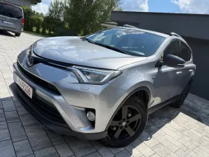 Toyota Rav4 IV (2012-2018) Hybrid Silver 4x4 2018