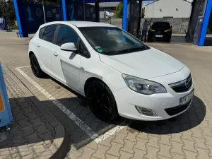 Opel Astra J (2009-2019) 1.6 2011