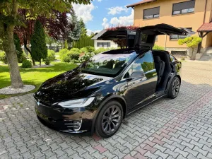 Tesla Model X 2018