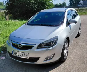 Opel Astra J (2009-2019) 1.7 CDTI DPF Cosmo 2011