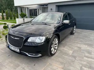 Chrysler 300 2019