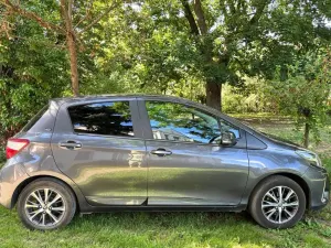 Toyota Yaris III (2011-2019) 1.5 Premium CVT 2020