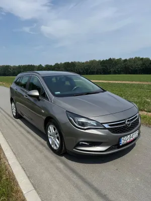 Opel Astra K (2015-2021) 1.4 T Enjoy 2017