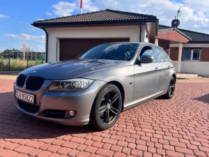 BMW 3 Series E90/E91/E92/E93 (2005-2012) 2009
