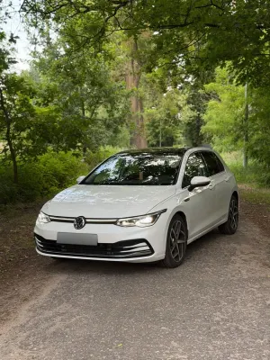 Volkswagen Golf VIII (2020-) 2.0 TDI SCR DSG Style 2020