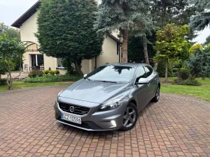 Volvo V40 II (2012-) D4 Drive-E R-Design Momentum 2014