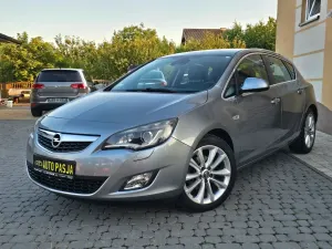 Opel Astra J (2009-2019) 2.0 CDTI Cosmo 2010