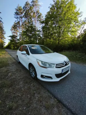 Citroën C4 II (2010-) 1.6 HDi Equilibre Pack 2011