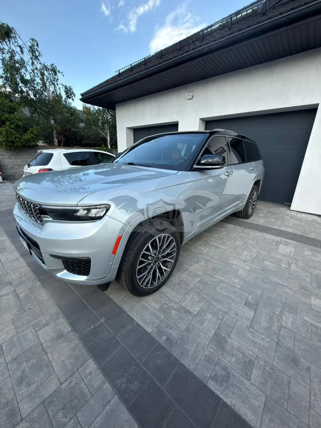 Jeep Grand Cherokee V (2021-) 5.7 V8 Summit 2021