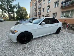 BMW 3 Series E90/E91/E92/E93 (2005-2012) 318i 2010