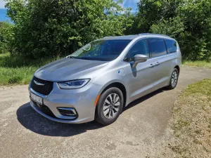 Chrysler Pacifica 2022