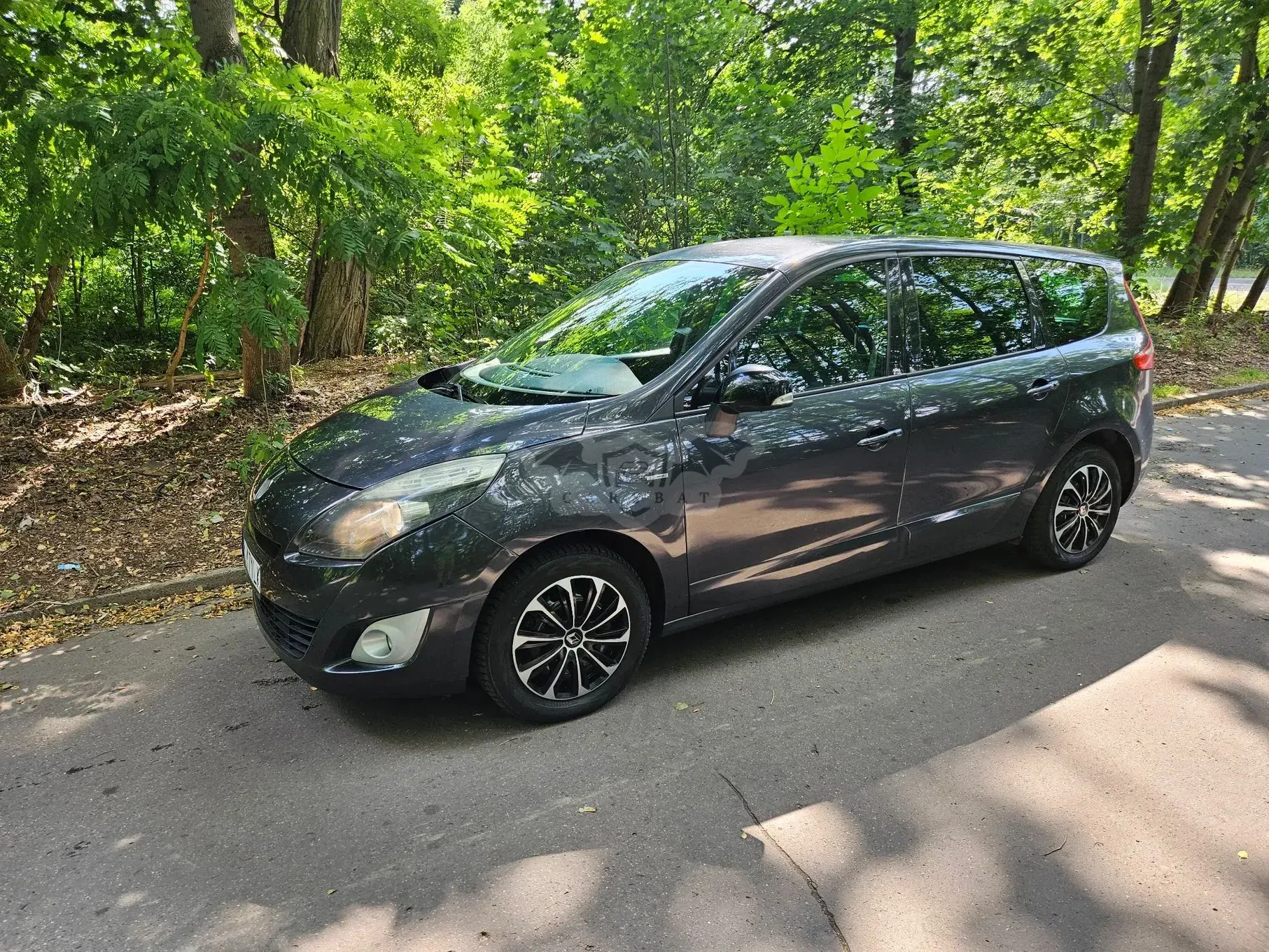 Renault Grand Scenic III (2009-2016) TCe 130 Bose Edition 2011