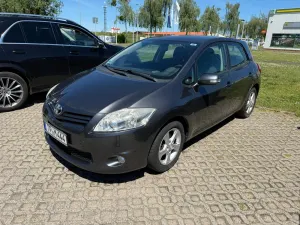 Toyota Auris I (2006-2012) 1.6 Executive 2012