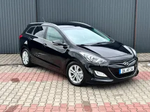 Hyundai i30 II (2012-2017) 1.6 CRDi Fifa World Cup Edition 2012
