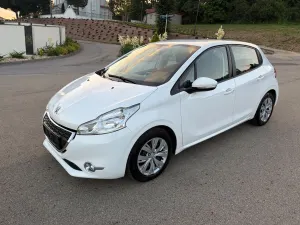 Peugeot 208 I (2012-2019) 1.4 VTi Access 2012