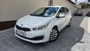 Kia Ceed II (2012-) 1.4 CVVT Dream-Team Edition 2017