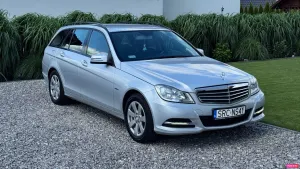 Mercedes-Benz C W204 (2007-2014) 180 CGI BlueEFFICIENCY Elegance 2011