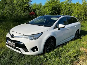 Toyota Avensis III (2009-) 2015
