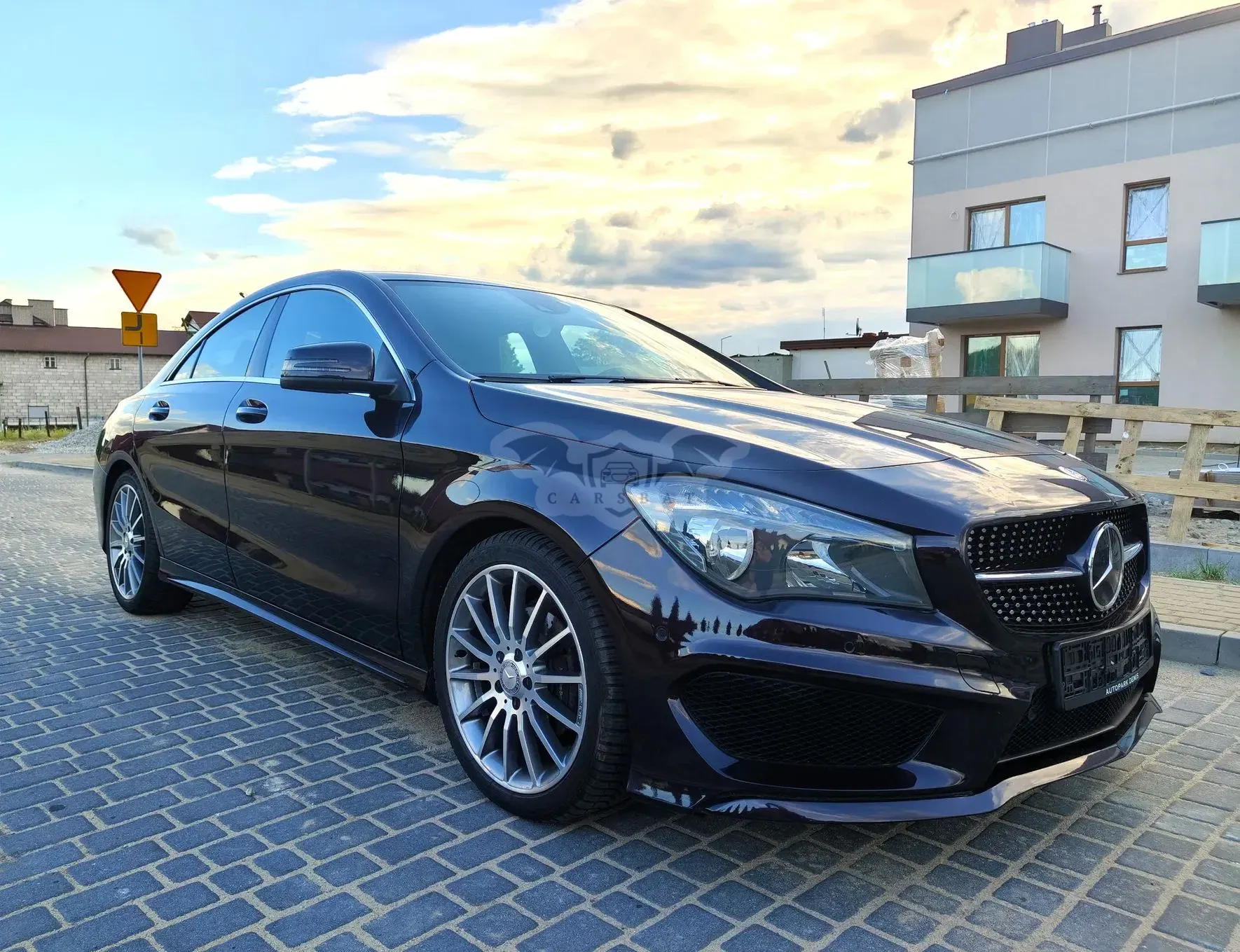 Mercedes-Benz CLA I (2013-2019) 200 7G-DCT Edition 1 2013