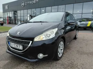 Peugeot 208 I (2012-2019) 1.2 PureTech Allure 2015