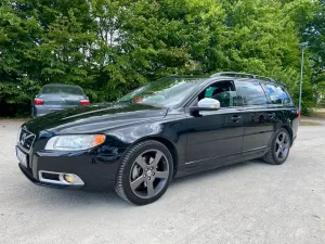 Volvo V70 III (2007-) D5 R-Design 2010