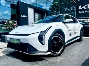 Kia EV4 81.4kWh Business Line 2025
