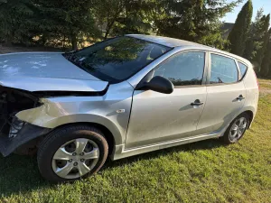 Hyundai i30 I (2007-2012) 1.4 Base 2010