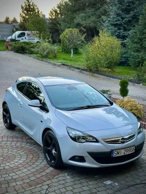 Opel Astra J (2009-2019) 2.0 CDTI Sport S&S 2011
