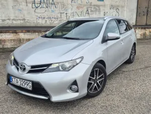 Toyota Auris II (2012-) 1.4 D-4D Life 2015