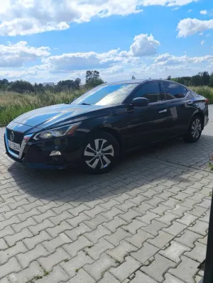 Nissan Altima 2019